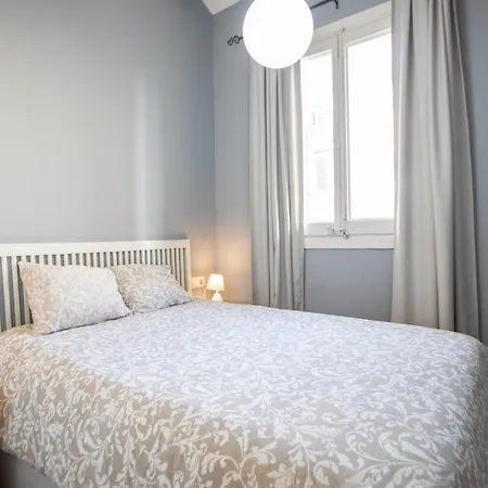 21crm1068 - Fantastic & Tipical Catalonian 2br Flat Apartment Barcelona