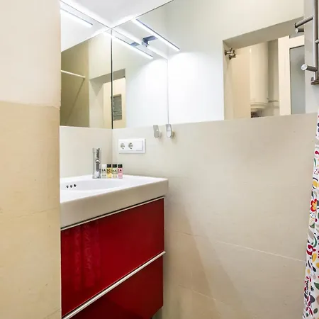21crm1068 - Fantastic & Tipical Catalonian 2br Flat Apartment Barcelona
