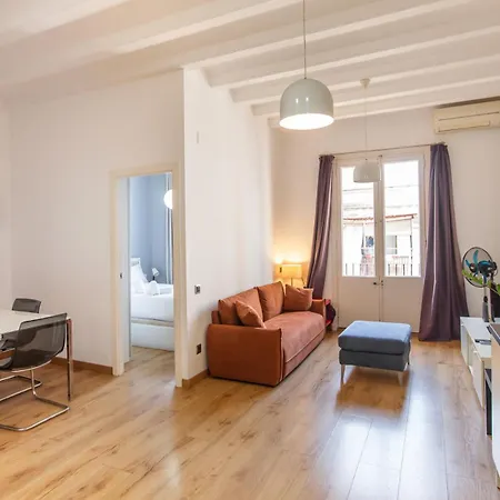 21crm1068 - Fantastic & Tipical Catalonian 2br Flat Apartment Barcelona
